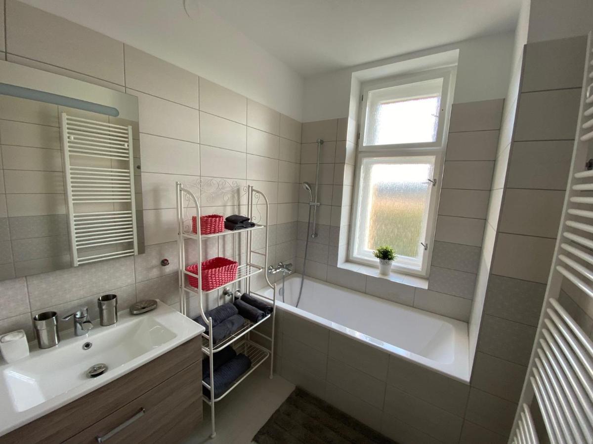 Apartman Xaveriova Praag Buitenkant foto